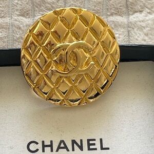 🔥SOLD🔥CHANEL Gold Quilted CC Brooch